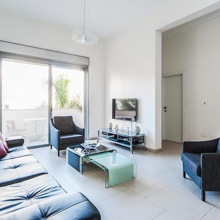 Lovely 1Bd W/ Private Balcony By Sea N' Rent 텔아비브 외부 사진