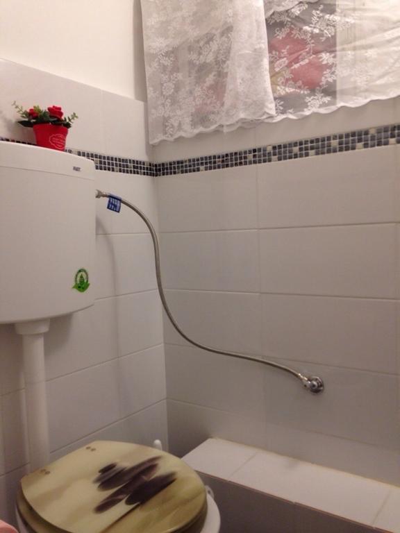 Lovely 1Bd W/ Private Balcony By Sea N' Rent 텔아비브 객실 사진