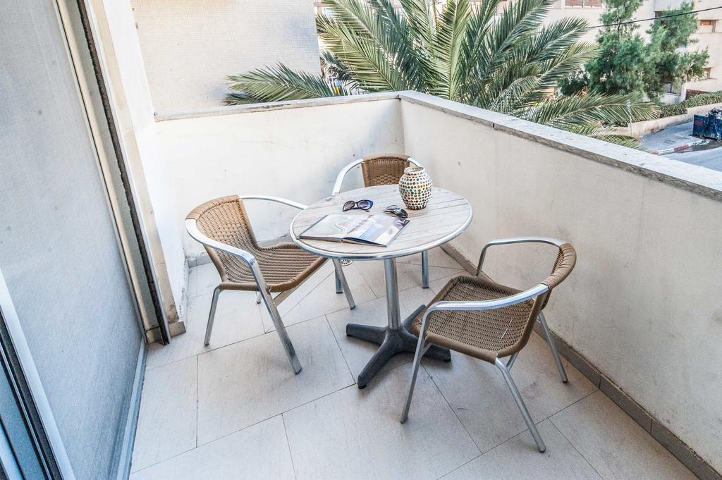 Lovely 1Bd W/ Private Balcony By Sea N' Rent 텔아비브 외부 사진