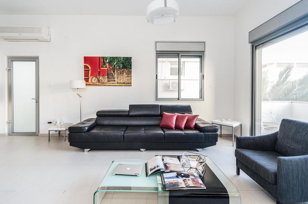 Lovely 1Bd W/ Private Balcony By Sea N' Rent 텔아비브 외부 사진