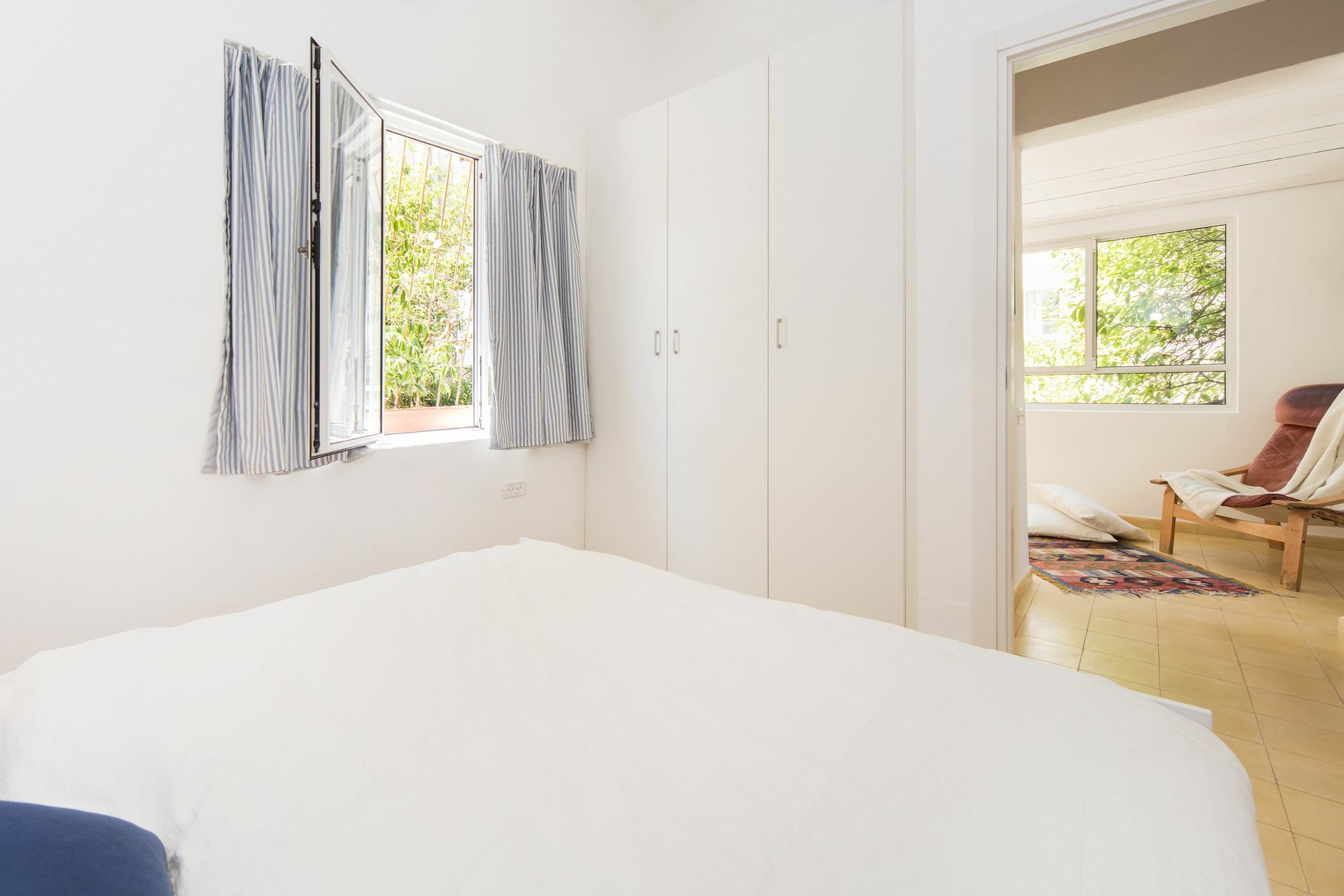 Lovely 1Bd W/ Private Balcony By Sea N' Rent 텔아비브 외부 사진