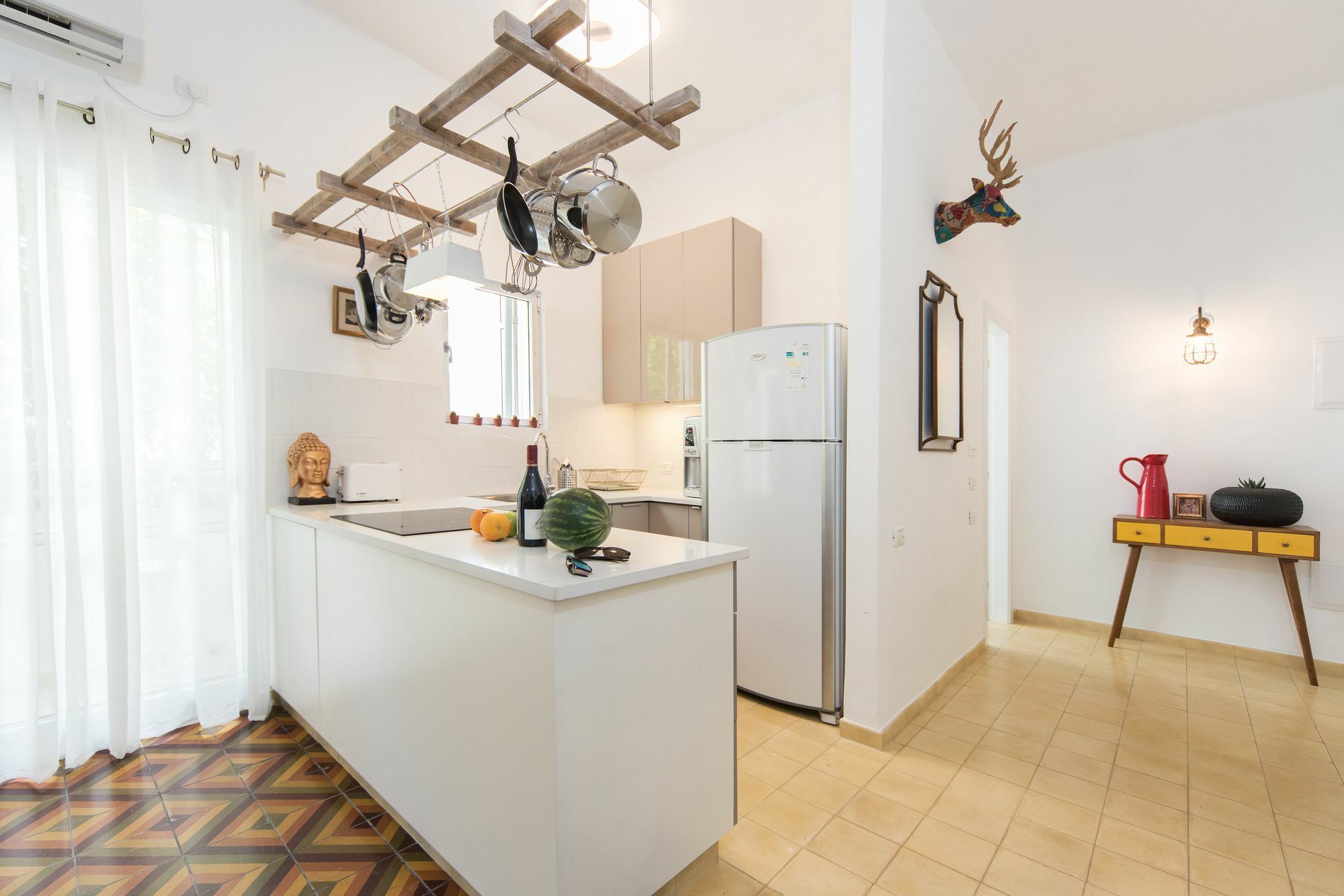 Lovely 1Bd W/ Private Balcony By Sea N' Rent 텔아비브 외부 사진